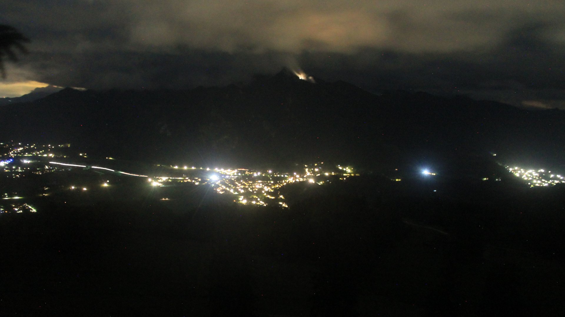 Live webcam view Staffn-Alm towards the Achental valley